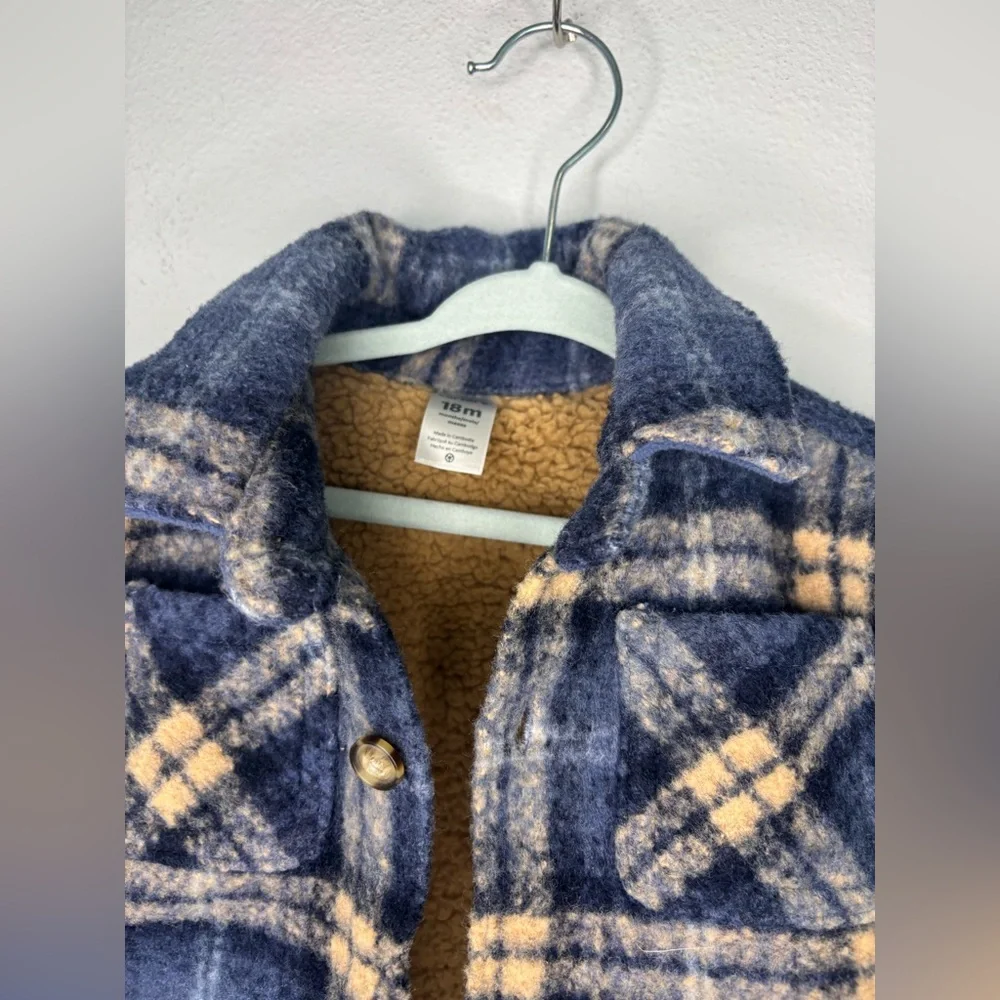 CARTERS SHERPA PLAID BUTTON UP BABY BOYS COAT SZ 18 MONTHS